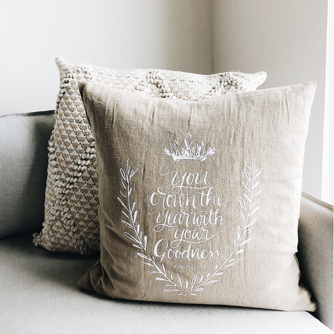 Crown the Year | Throw Pillow Cover